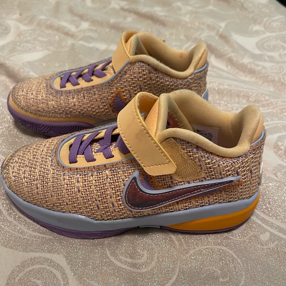 Nike LeBron XX "Summer Vibes" Preschool Kids' Basketball Shoe sz13 - Picture 9 of 9